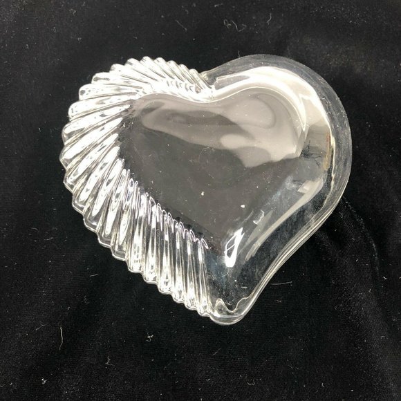 Mikasa Allure Satin Heart Box With Lid Cover Bowl Dish Frosted Crystal Germany - Picture 4 of 6